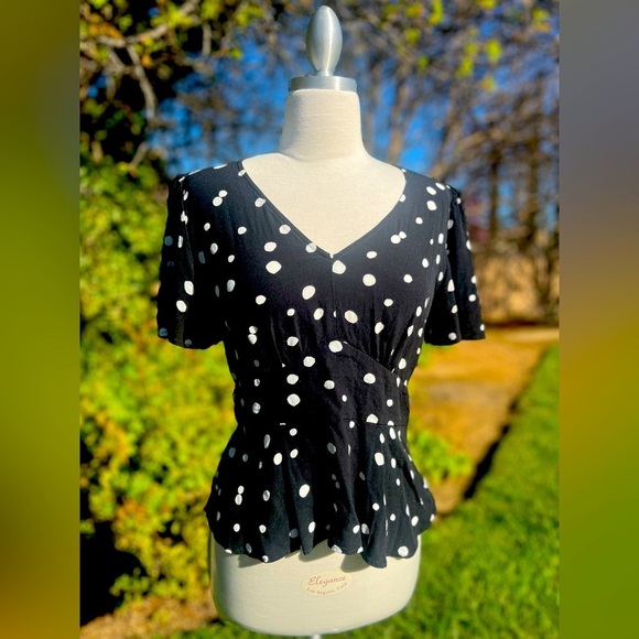 LOFT Elegant Black and White Polka Dot Women's Top - Picture 1 of 8